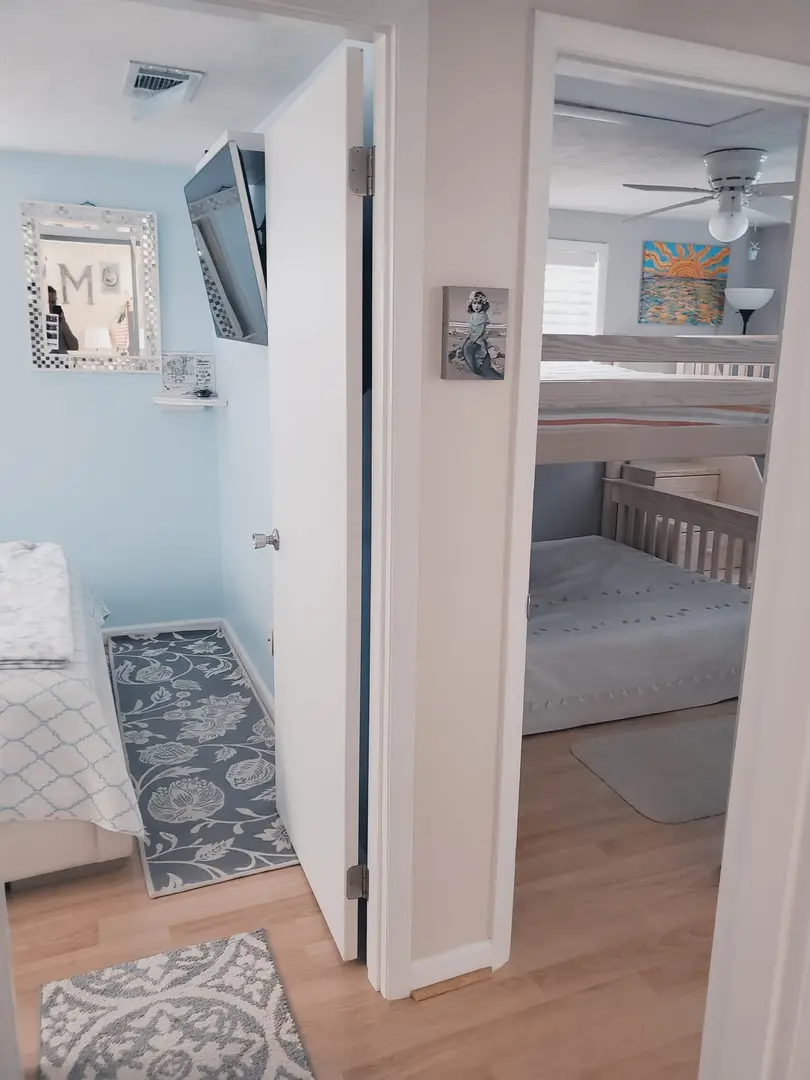 20a99379654766ba5cf6b743250339de